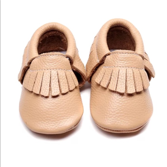 Red bottom tan baby girl mocassins-Faux leather - Picture 1 of 8